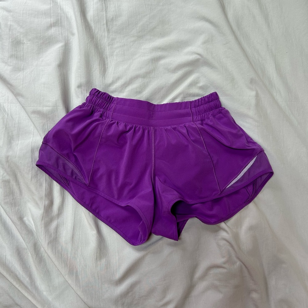 Moonlight Magenta Lululemon LR 2.5 Hotty Hots
